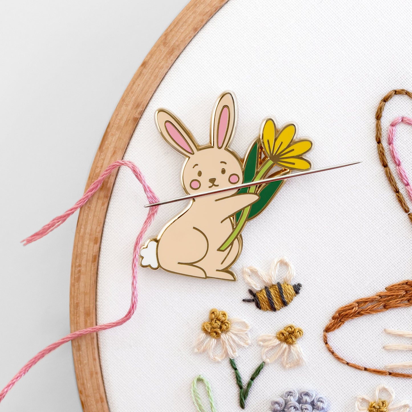 Little Bunny Needle Minder