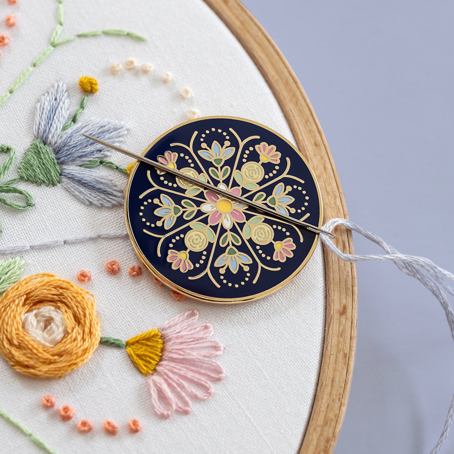 Midnight Mandala Magnetic Needle Minder